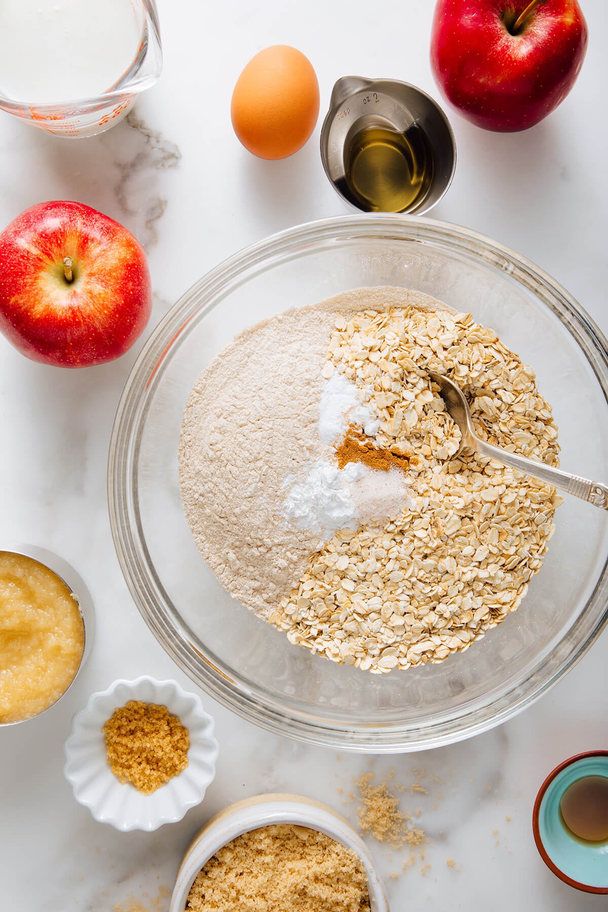 apple oatmeal muffin ingredients