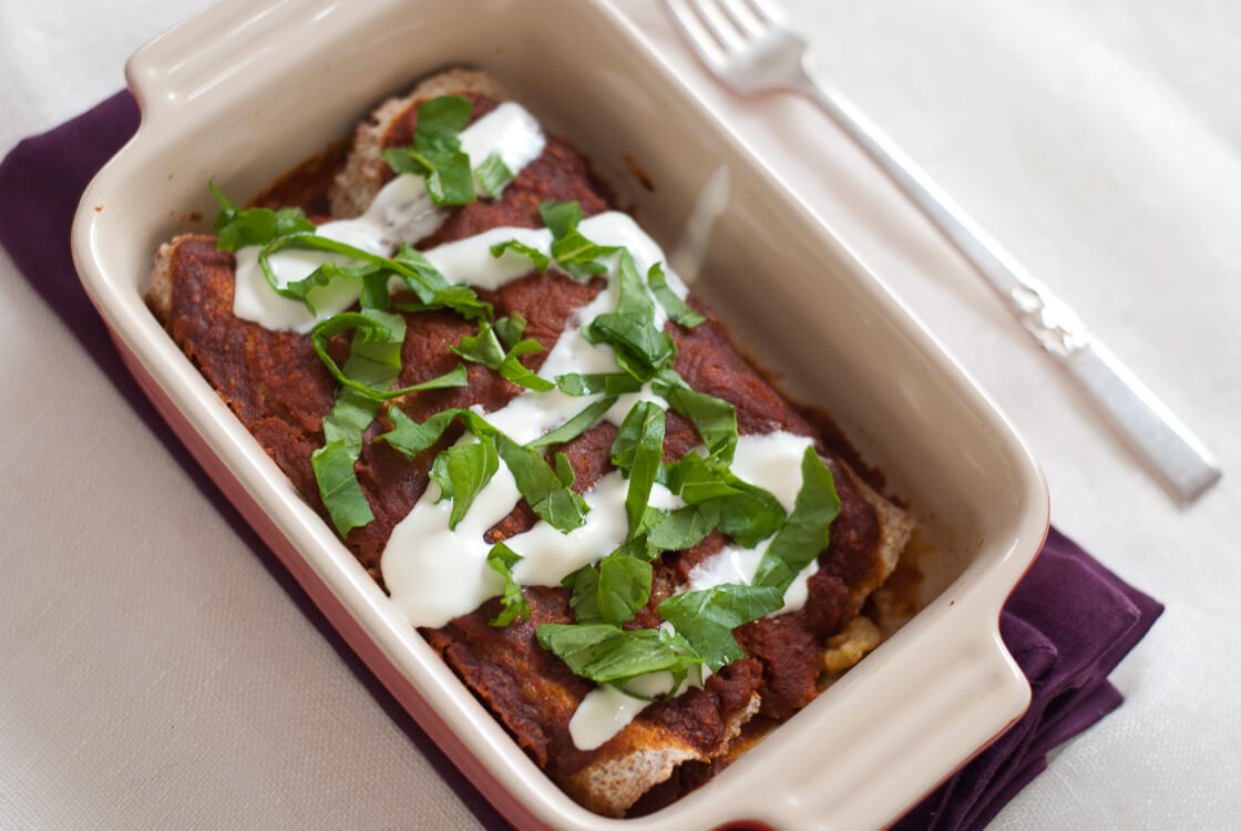 egg enchiladas with roasted pablano sauce egg enchiladas with roasted pablano sauce