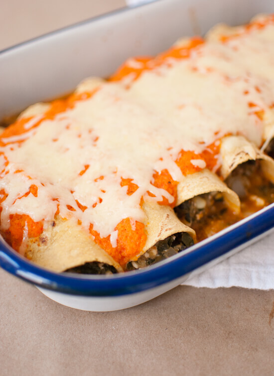 vegetarian enchiladas with roasted red pepper sauce vegetarian enchiladas with roasted red pepper sauce