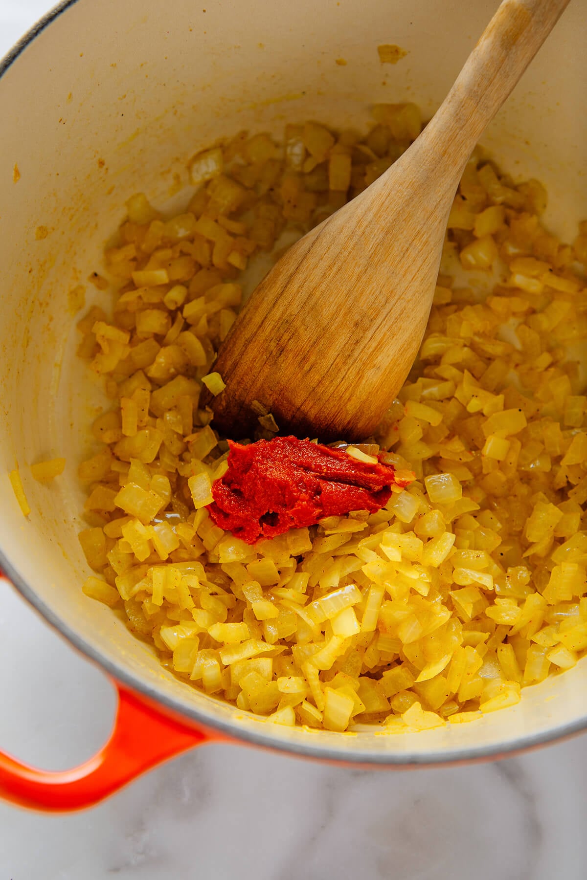 sautรฉed onions with tomato paste